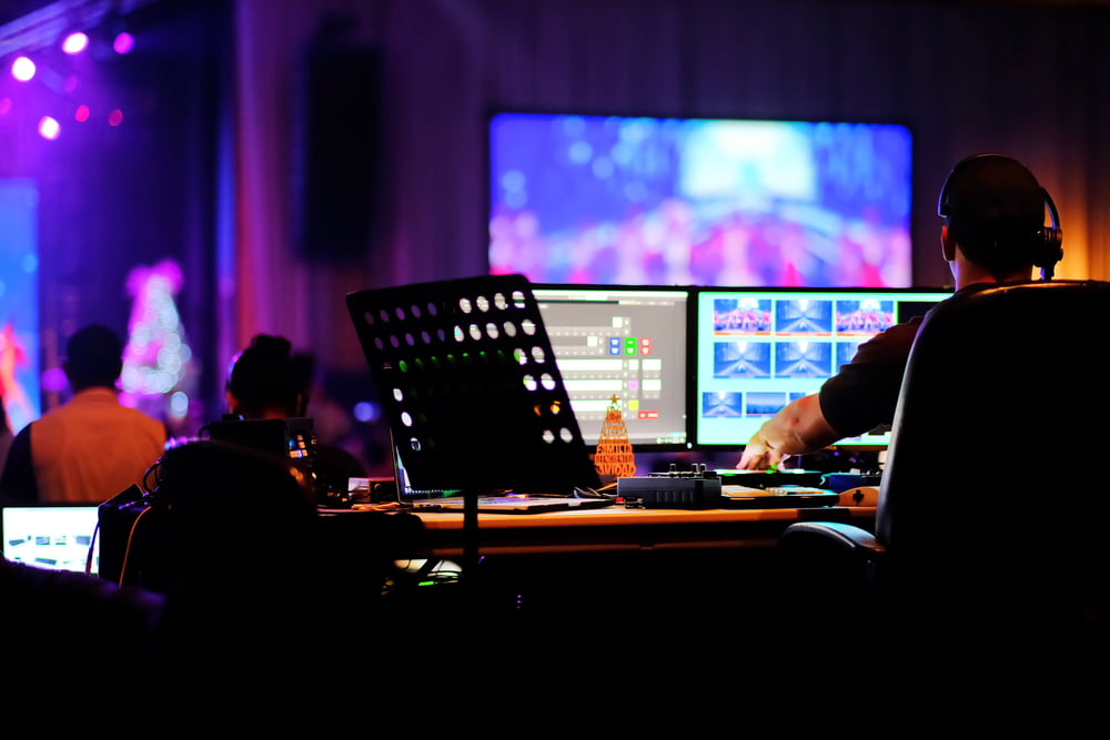 Dj,Technician,Engineer,Operating,Stage,Light,Live,Broadcast,Audio,Video